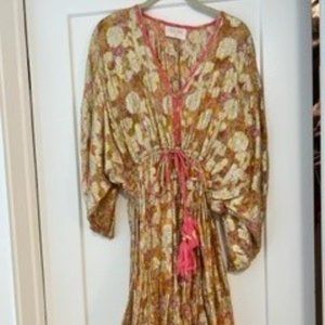 Miss June Paris - Gold Shimmer Dress - One Size with tie waist